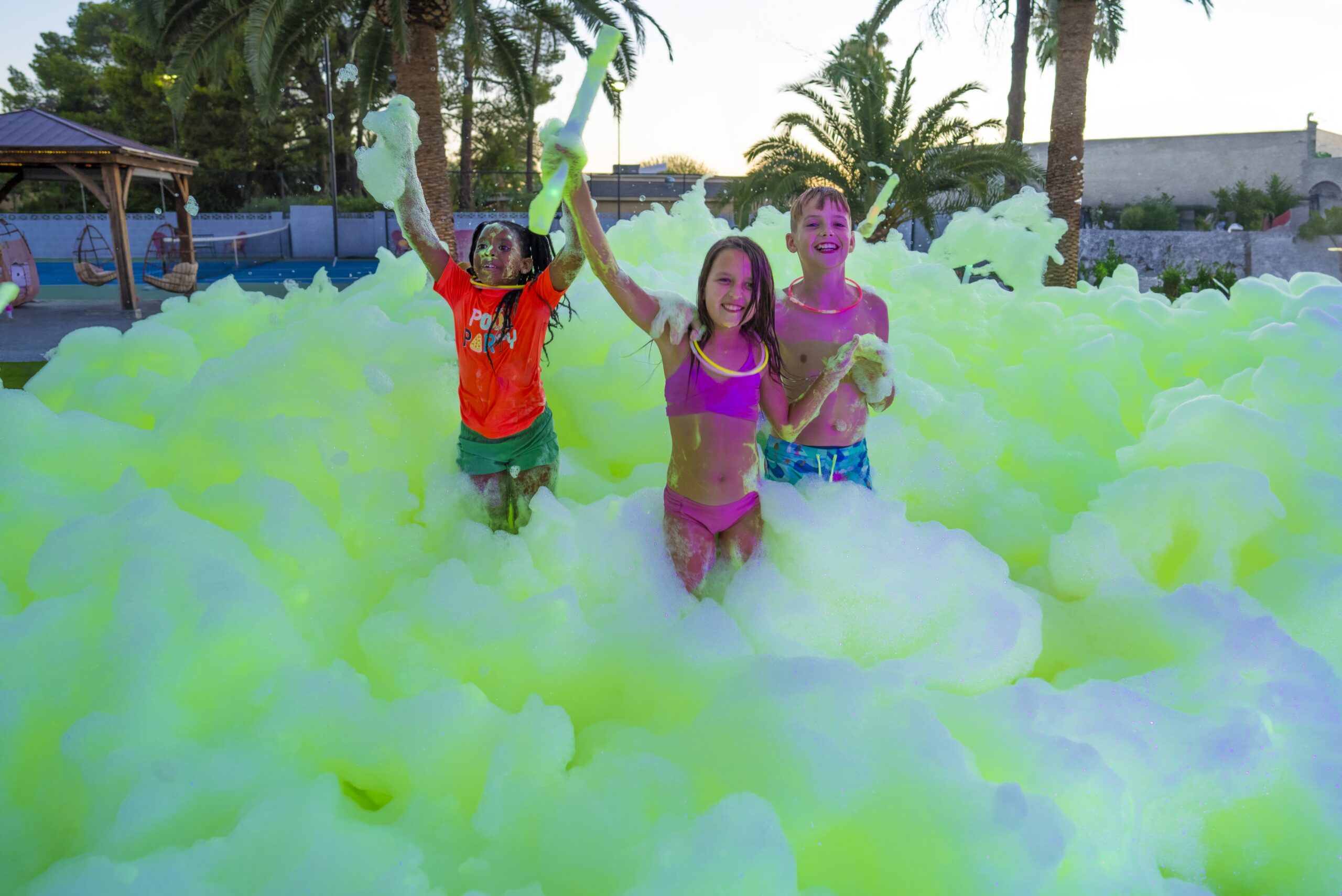 1-Hour Glow Foam Party - Image 4